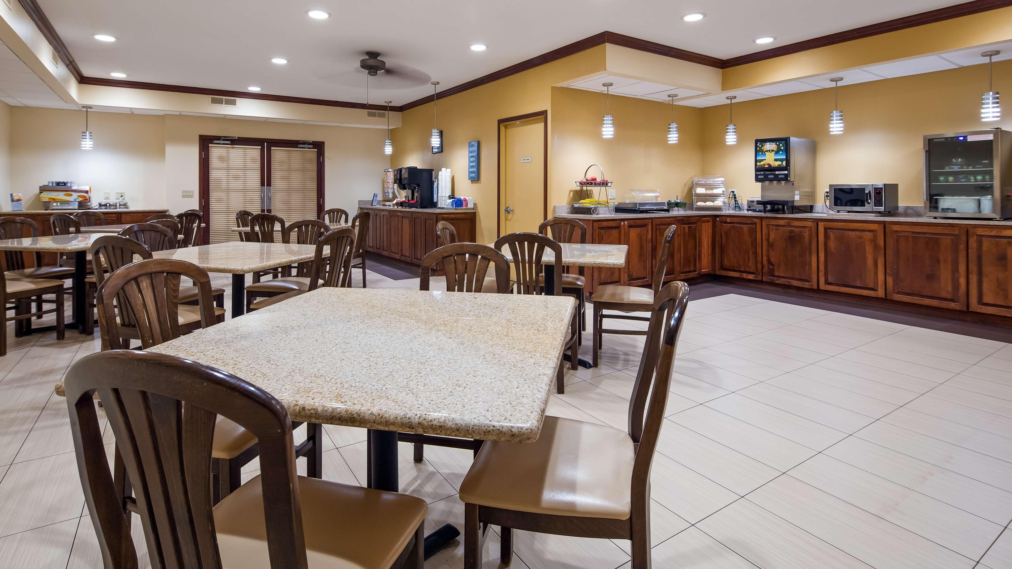 Best Western Geneseo Inn Εξωτερικό φωτογραφία