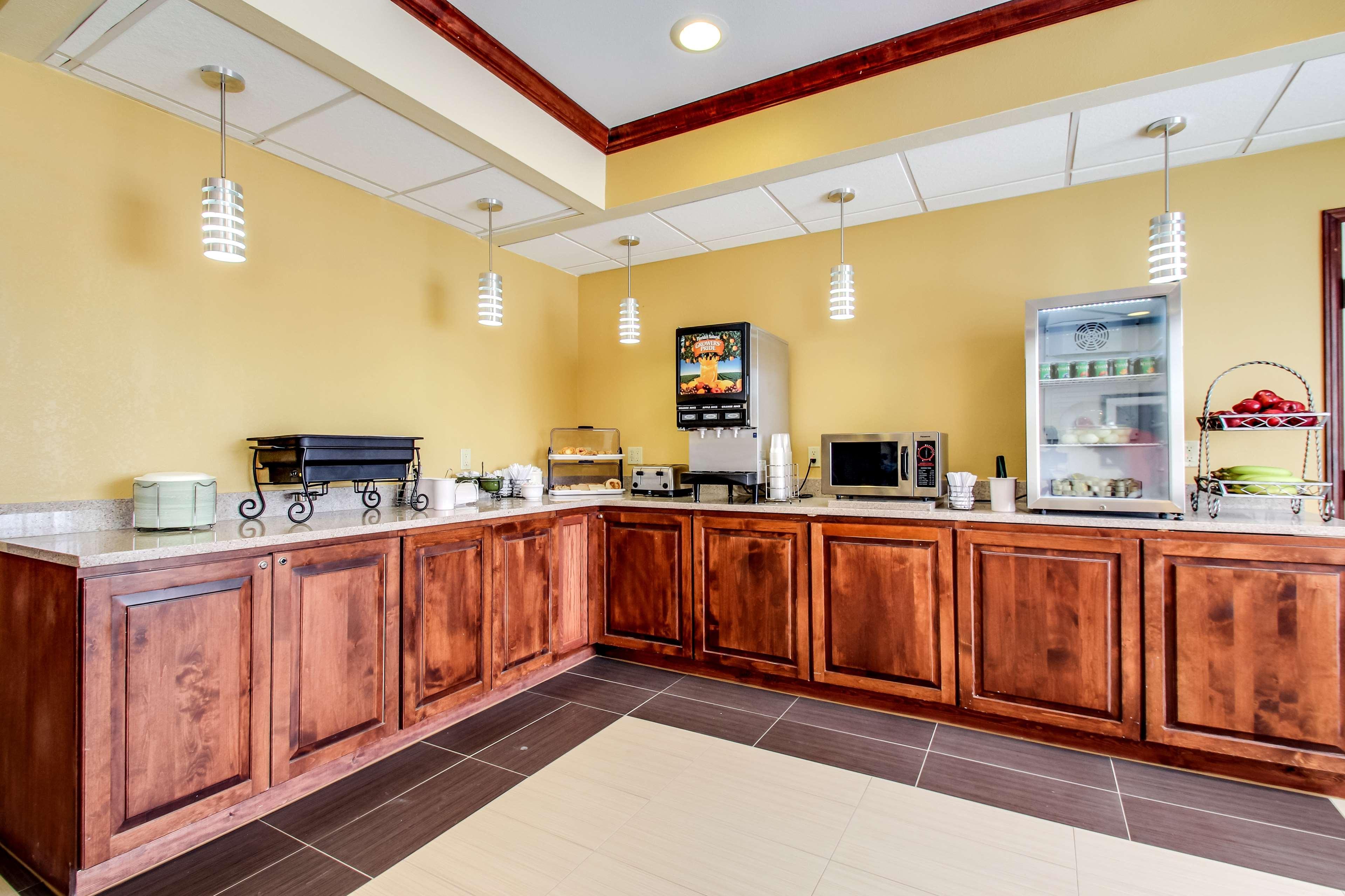 Best Western Geneseo Inn Εξωτερικό φωτογραφία